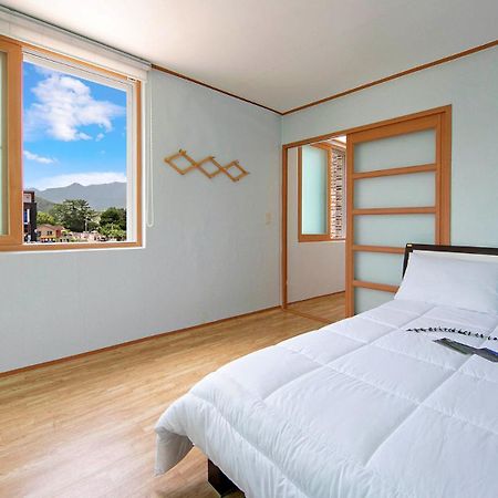 Samcheok Sol Beach Pension Buitenkant foto