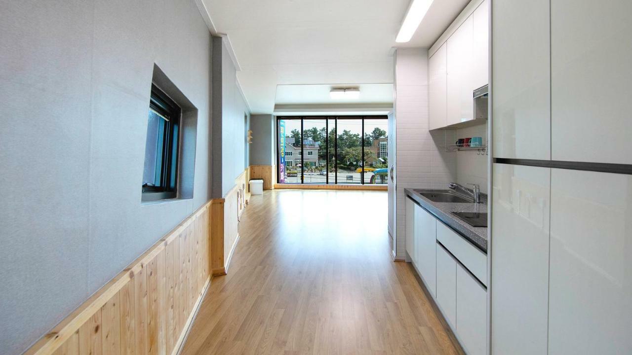 Samcheok Sol Beach Pension Buitenkant foto