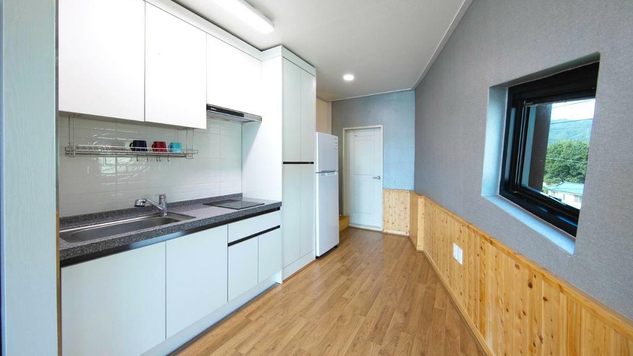 Samcheok Sol Beach Pension Buitenkant foto