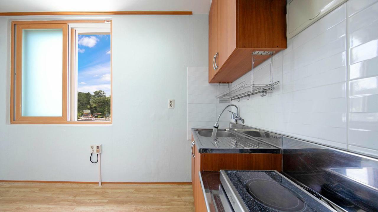 Samcheok Sol Beach Pension Buitenkant foto