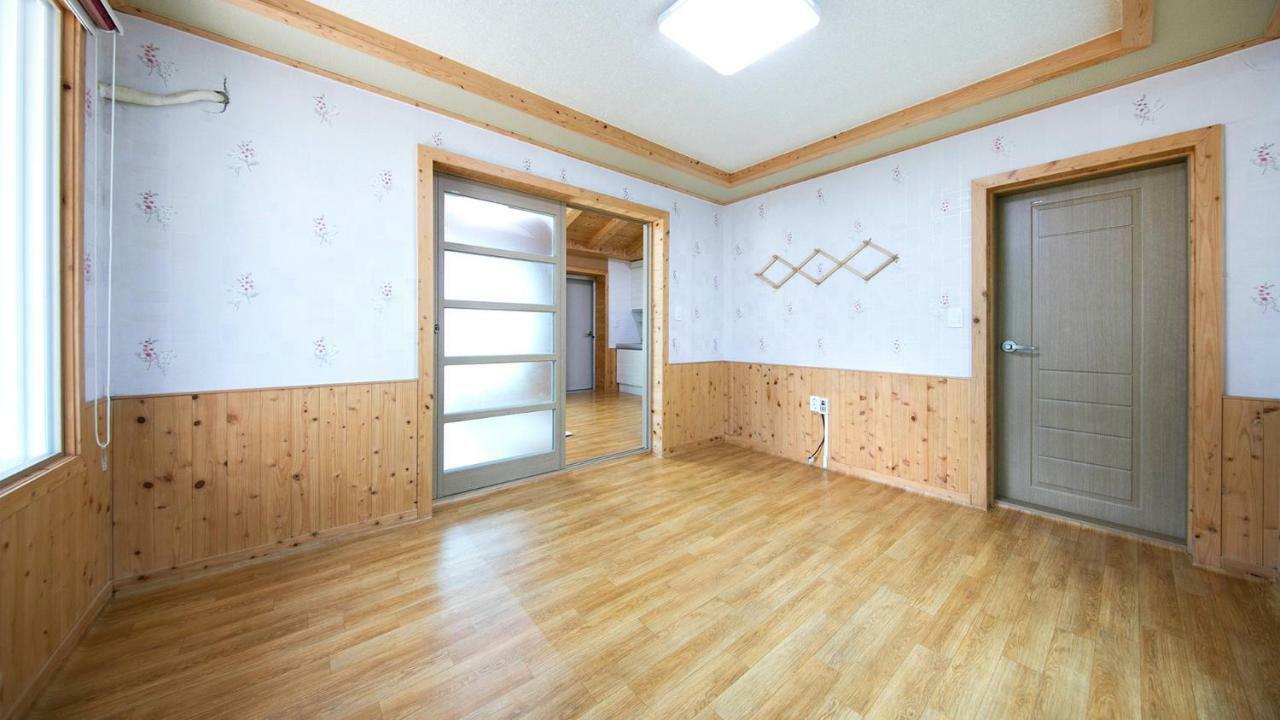 Samcheok Sol Beach Pension Buitenkant foto