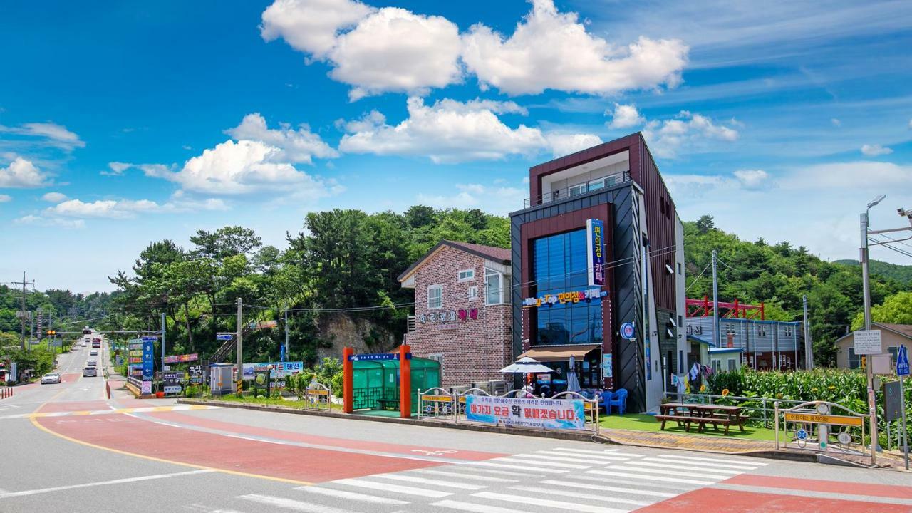Samcheok Sol Beach Pension Buitenkant foto