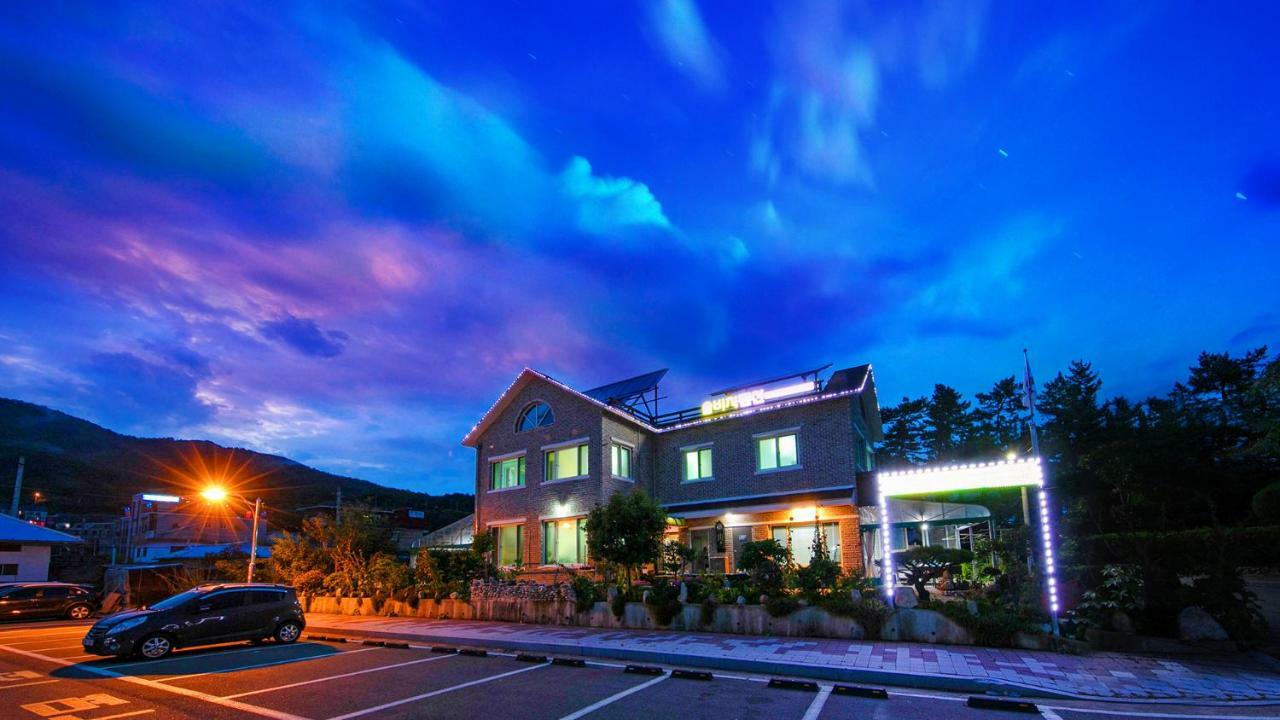 Samcheok Sol Beach Pension Buitenkant foto